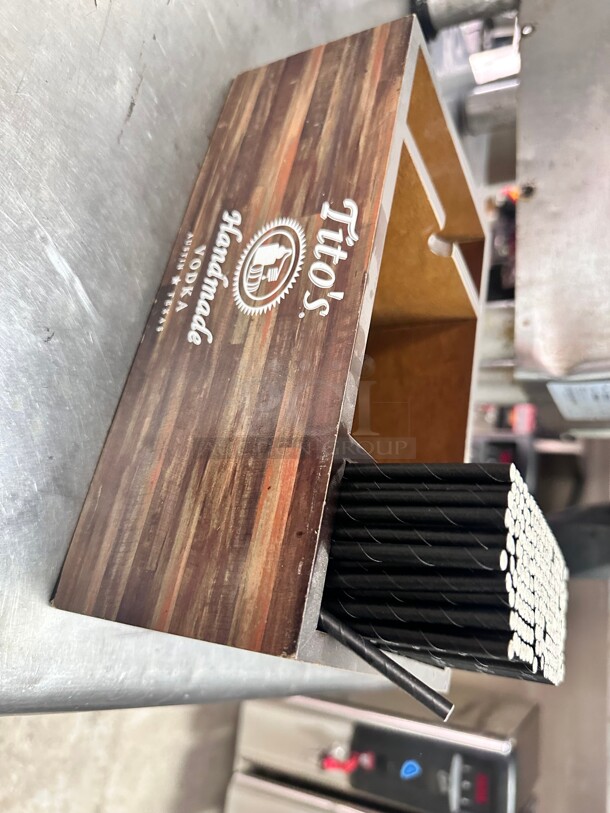 Wooden Holder - Image 4 of 6