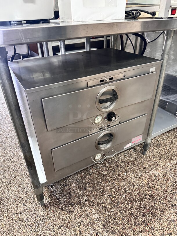 Toastmaster 3B80AT09 29.19 inch W Counter Top In Warming Drawer w/ (2) 21.5 inch Compartments, 120v - Image 2 of 7