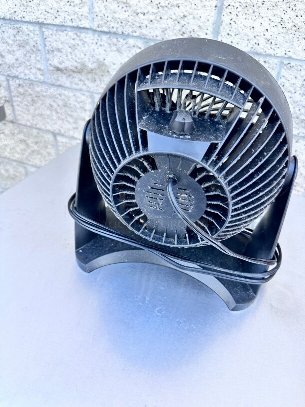 10 Inch Fan 115 Volt Working - Image 5 of 6