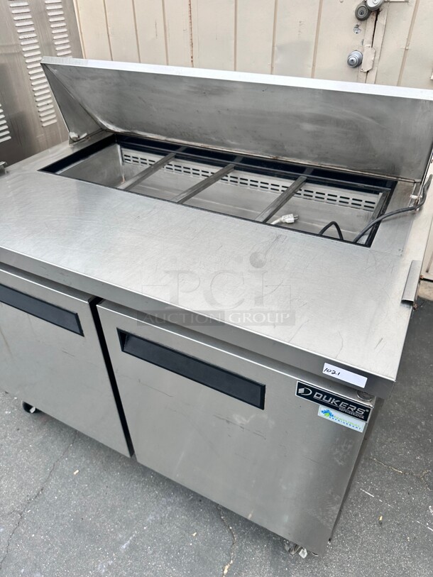 Dukers DSP48 48 inch Commercial Food Prep Table 115 Volt Working - Image 10 of 11