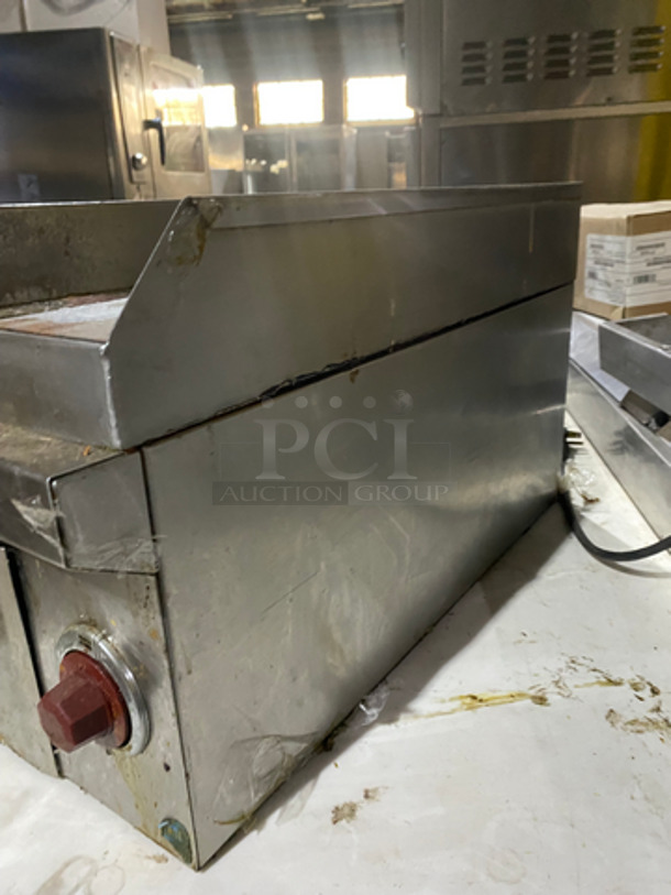Commercial Countertop Electric Powered Flat Top Griddle! With Back And Side Splashes! All Stainless! - Image 2 of 8