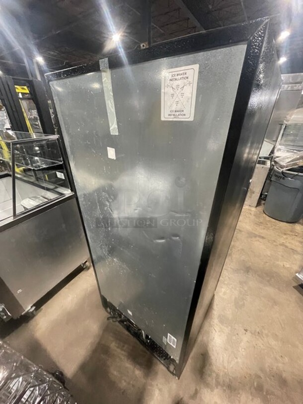 Frigidaire Stainless Steel Refrigerator/Freezer Combo! With Racks & Shelves! 115V 1 Phase! Model: FFTR18D2QS3 SN: BA54213629! - Image 4 of 9