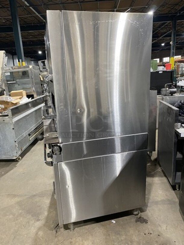 Garland Commercial Natural Gas Powered Upright Double Oven Char Broiler Grill! All Stainless Steel! - Image 2 of 9