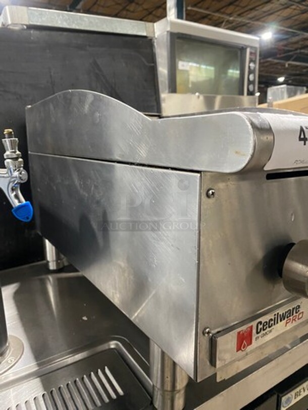 Cecilware Pro Commercial Countertop Gas Powered Flat Top Griddle! With Back And Side Splashes! All Stainless Steel! On Legs! - Image 2 of 7