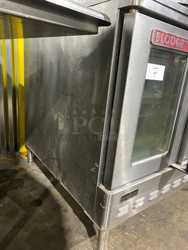 Blodgett Commercial Natural Gas Powered Convection Oven! With View Through Doors! Metal Oven Racks! On Legs! Working When Removed! - Image 4 of 8
