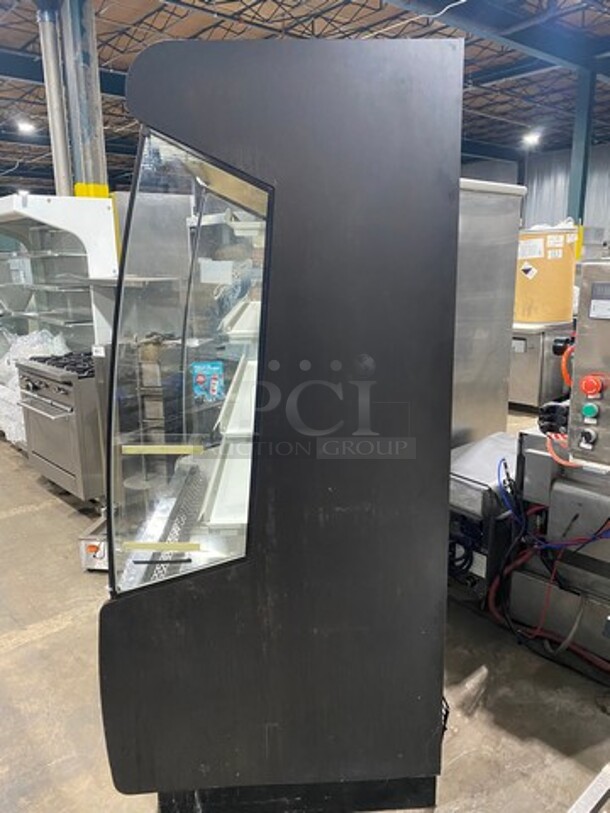 Federal Industries Commercial Refrigerated Grab-N-Go Open Case Merchandiser! Model: RSSM478SC SN: 050922358291 120/208/240V 60HZ 1 Phase - Image 2 of 7