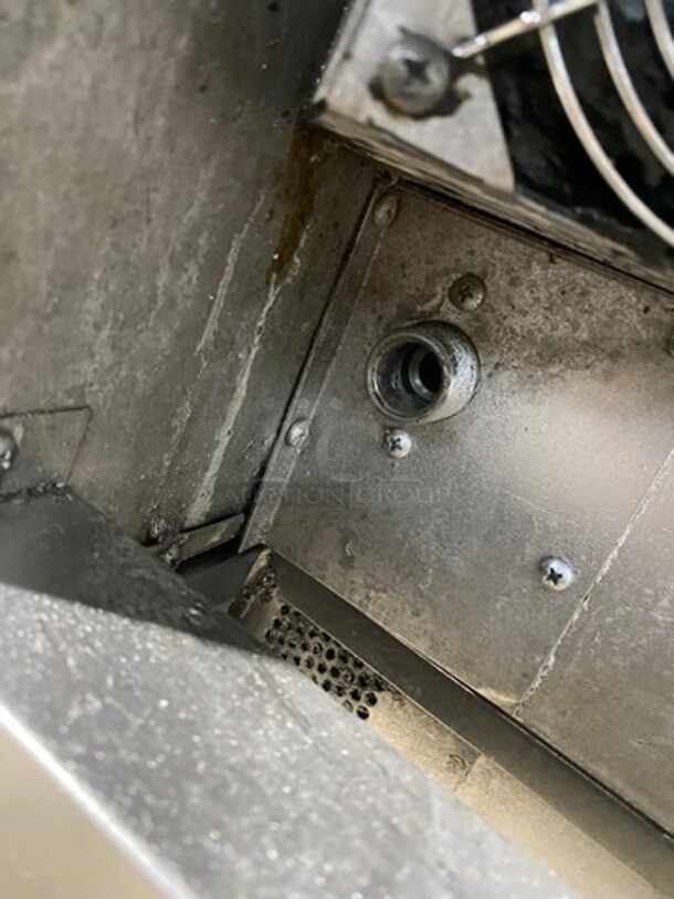 Blodgett Commercial Natural Gas Powered Double Deck Convection Oven! With View Through Doors! Metal Oven Racks! All Stainless Steel! On Casters! 2x Your Bid Makes One Unit! - Image 9 of 10