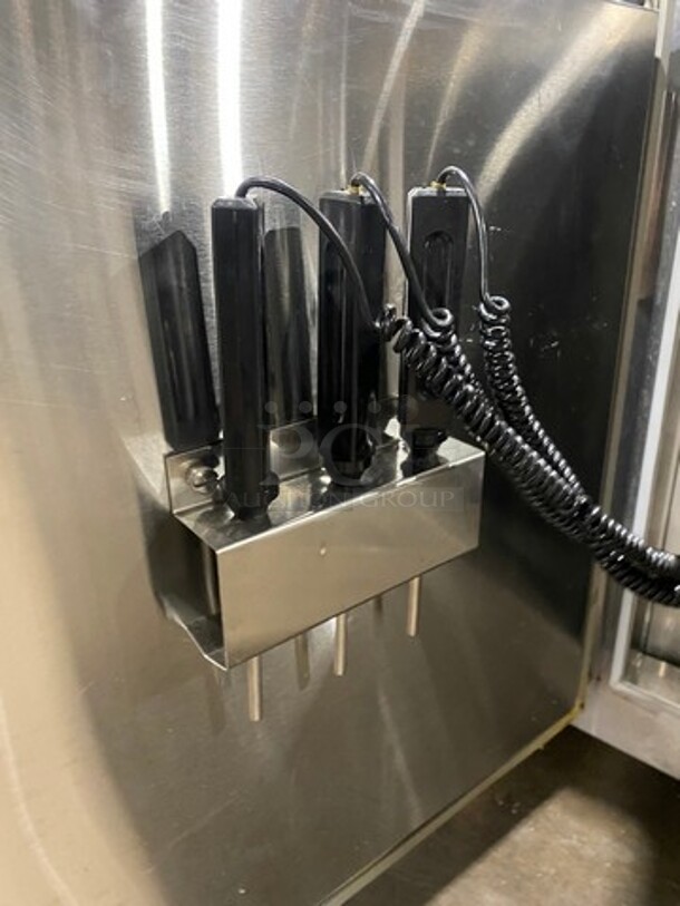 FAB! Traulsen Commercial Single Door Blast Chiller/ Shock Freezer! All Stainless Steel! On Legs! Model: RBC50ZWM01 SN: T67915J07 115V 60HZ 1 Phase - Image 6 of 9