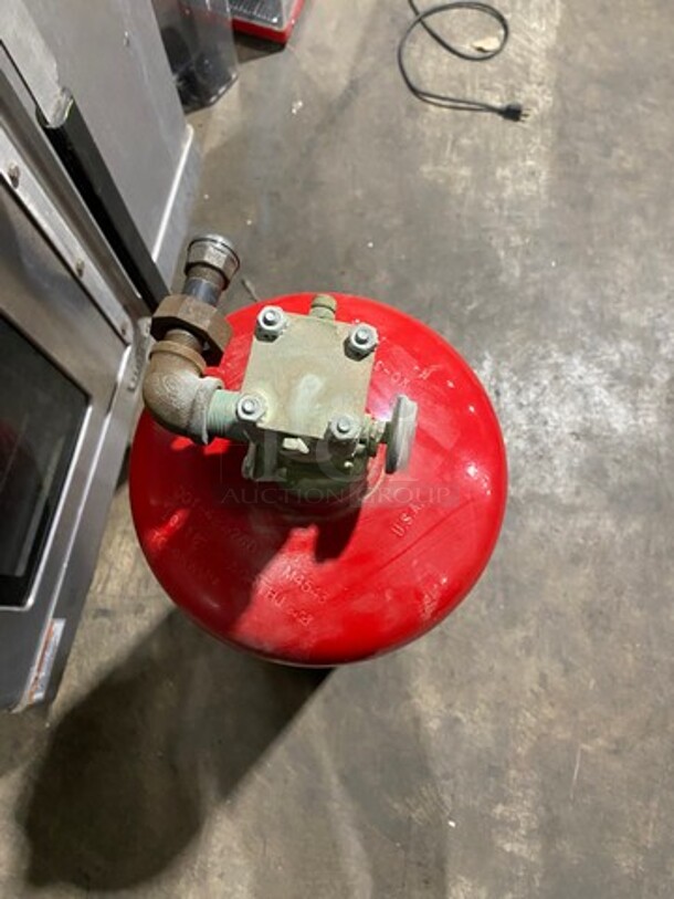 Buckeye Commercial Fire Extinguisher! NOT AVAILABLE FOR SHIPPING! - Image 6 of 6