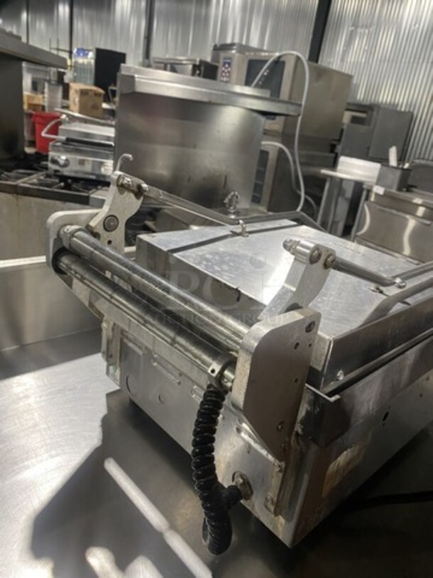 Star Pro Max Counter Top Heavy Duty Panini Press Grill! Model CG14 Serial GG140715A0033! 120V 1 Phase!  - Image 3 of 9