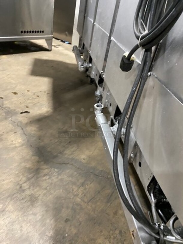 FAB! Pitco Frialator Commercial Natural Gas Powered 4 Bay Deep Fat Fryer! With Middle Fryer Basket Rack! All Stainless Steel! On Casters! Model: SGH50 SN: G10DA010387 - Image 11 of 12