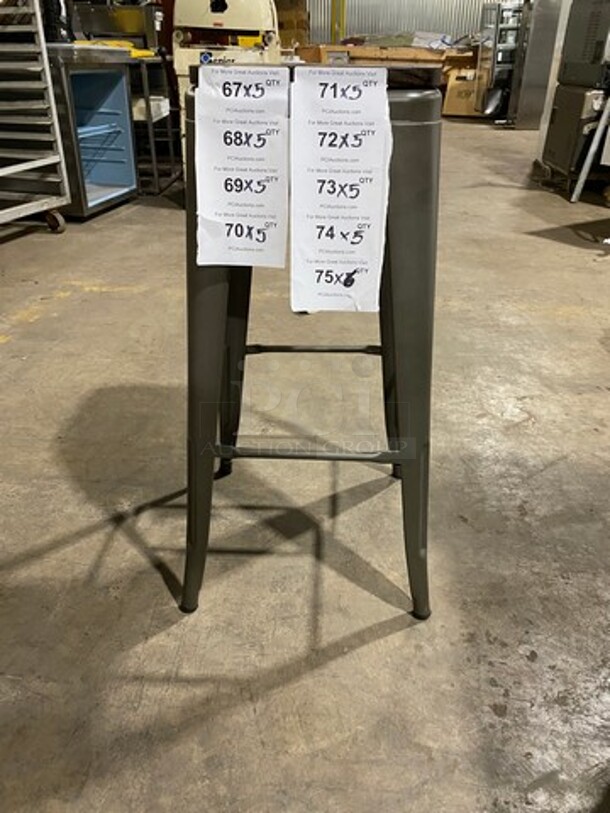 BRAND NEW! Astor Matte Platinum Clear Coated Finish Heavy Duty Metal Bar Height Stools! With Walnut Seat Top! With Footrest! 5 x Your Bid! - Image 3 of 10