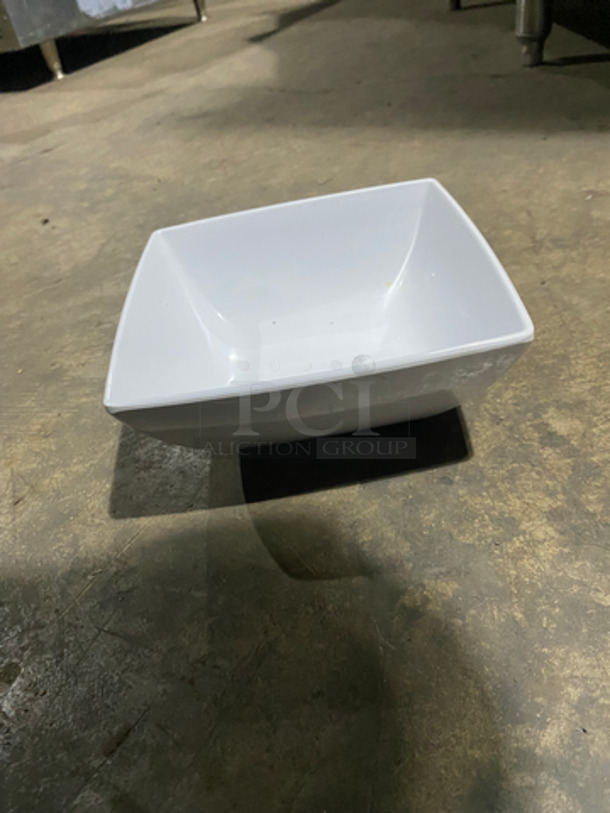 Thunder Group White Square Serving Plates! 13x Your Bid! - Image 3 of 6