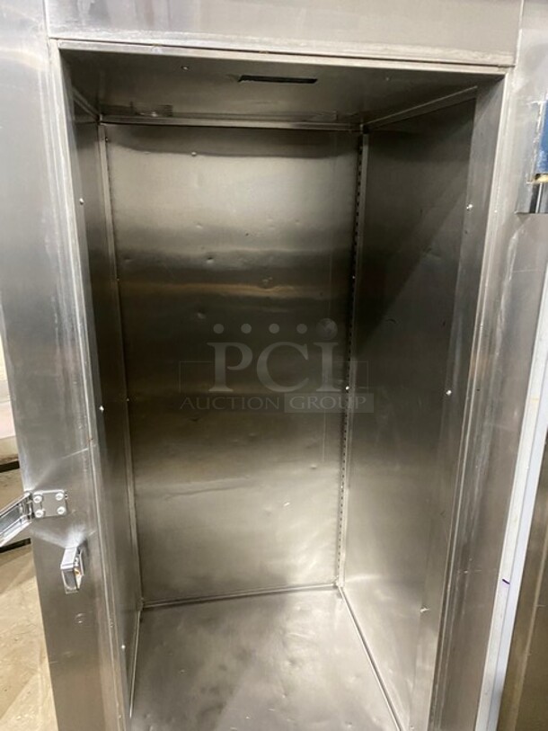 Victory Commercial Single Door Reach In Freezer! All Stainless Steel! - Image 5 of 8