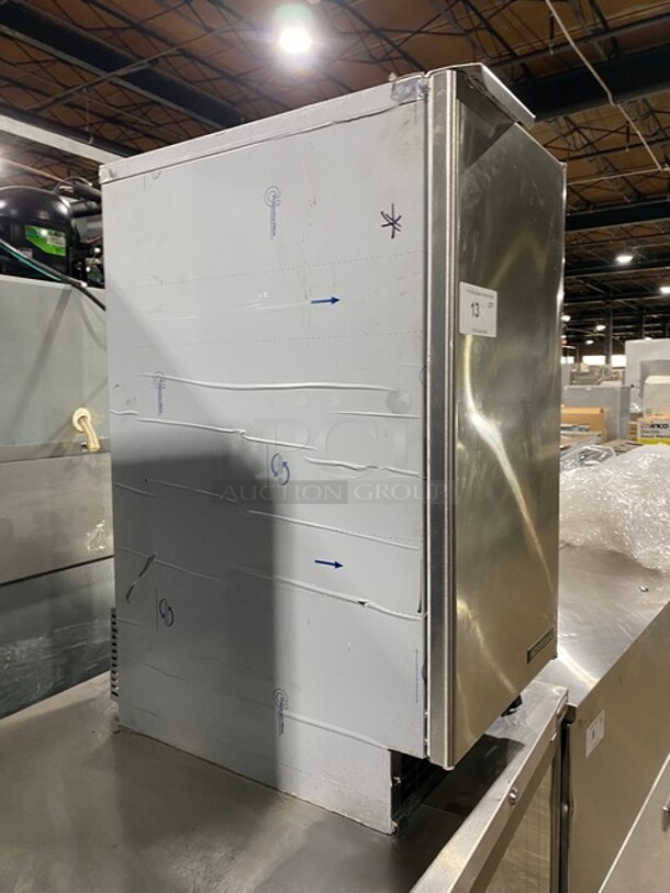 COOL! Hoshizaki Commercial Ice Maker Machine! Stainless Steel Body! Model: C101BAHAD SN: G14906G 115/120V 60HZ 1 Phase - Image 2 of 10