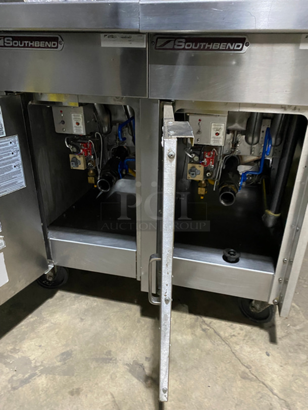 Southbend Commercial Natural Gas Powered 2 Bay Deep Fat Fryer! With Raised Back Splash And Small Salamander Shelf! With 4 New Frying Baskets! All Stainless Steel! On Casters! - Image 7 of 11