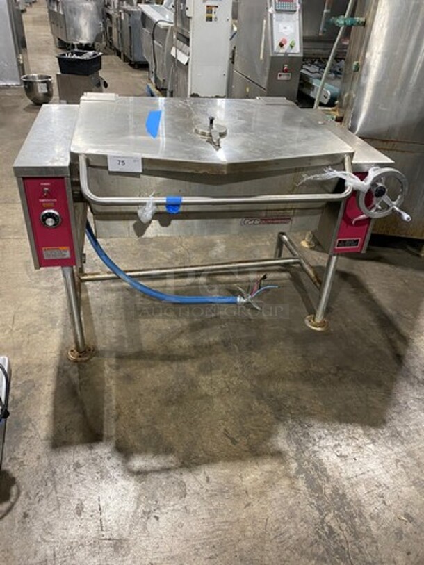 Southbend Commercial Electric Powered Tilt Skillet/Braising Pan! All Stainless Steel! On Legs! Model: BECT30 208V 60HZ 3 Phase