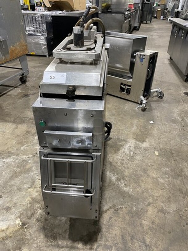 Garland Electric Powered Clam Style Char Grill/Burger Press! Model CXBE12 Serial 1310100162395! 208V 3 Phase! On Casters!