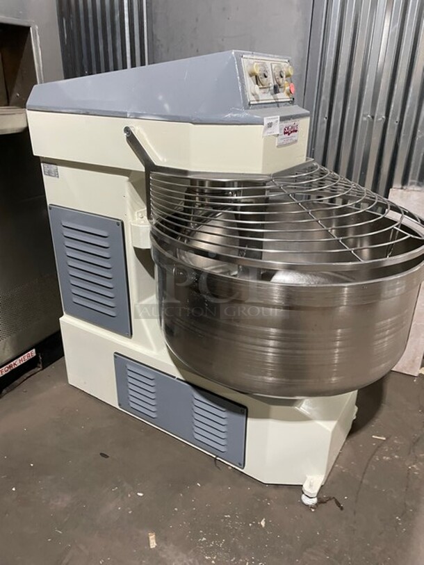 AMAZING! Sottoriva Commercial Floor Style Spiral Dough Mixer! With Stainless Steel Mixing Bowl! With Bowl Guard! 220V! Model: SPRINT/160 SN: 17512! - Image 3 of 10