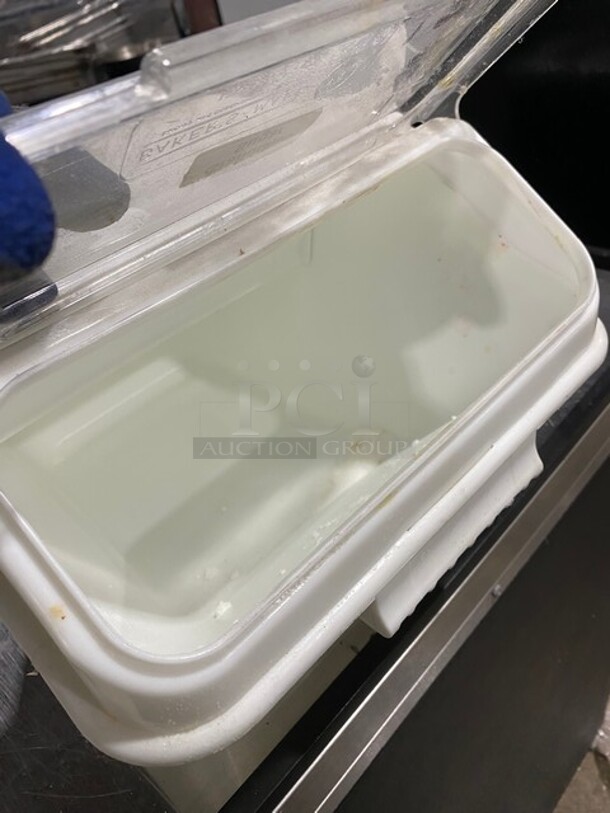 Thunder Group Poly Shelf Ingredient Bin! 10 Gallon Capacity! Clear Lid White Base! - Image 6 of 6