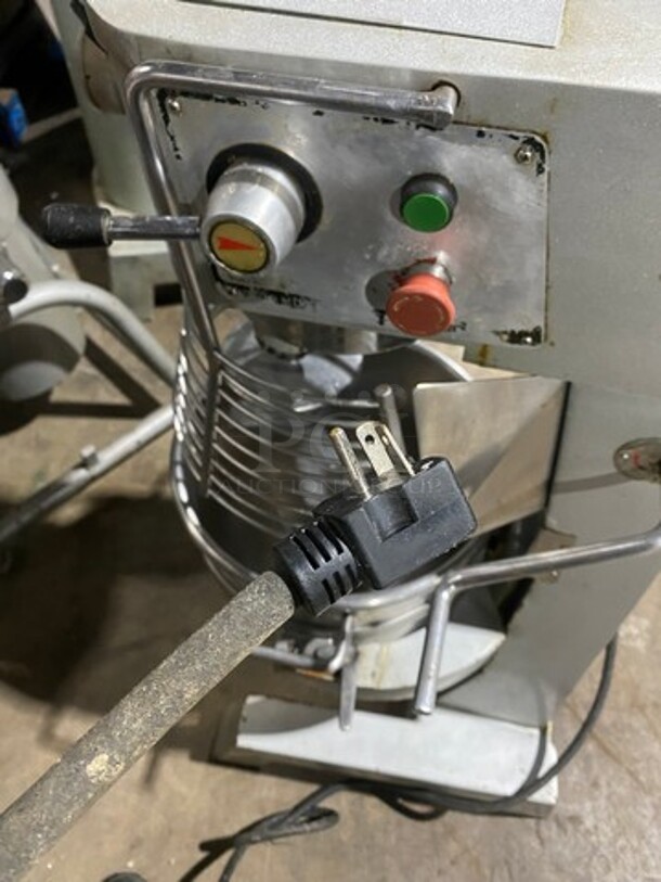 Omcan Commercial Floor Style 30 Quart Planetary Dough Mixer! With Bowl & Bowl Guard! With Dough Hook! Model SP300A Serial 1310300814! 110V 1Phase! Was Working When Removed! - Image 4 of 9