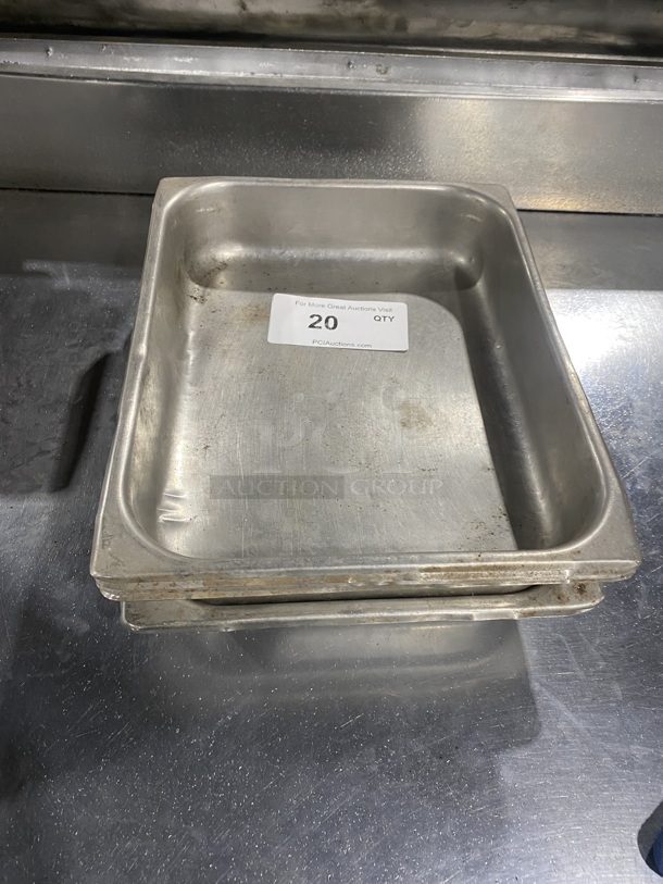 Stainless Steel 1/2 Size Food Pans! - Image 1 of 3