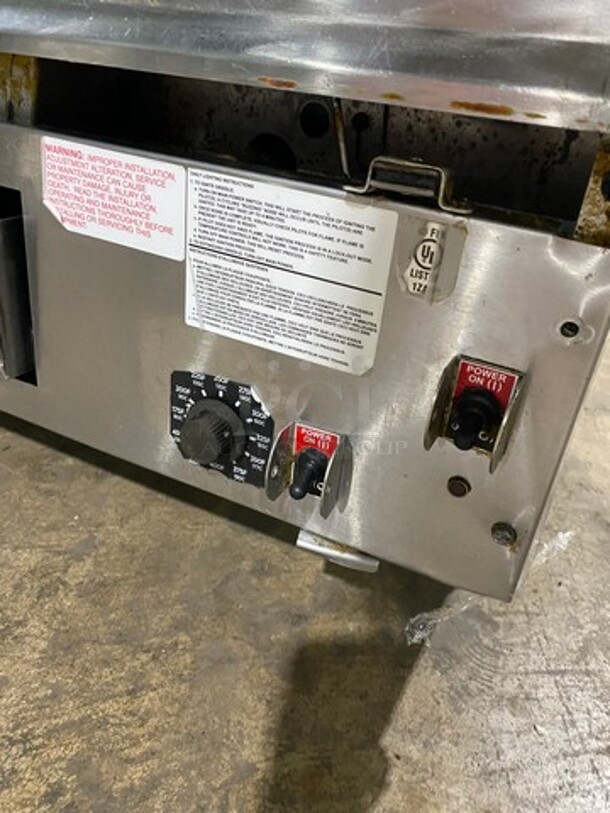 AWESOME!  LATE MODEL! LANG Commercial Countertop Natural Gas Powered Thermostatic Controlled Mirror Shine 60 Inch Flat Top Griddle! With Back And Side Splashes! All Stainless Steel! - Image 7 of 10