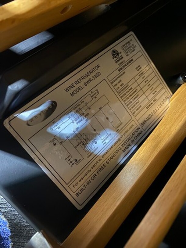 NEW! OUT OF THE BOX! SCRATCH-N-DENT! Whynter Single Door Wine Bottle Cooler/Chiller! With View Through Door! With Wooden Wine Racks! Model: BWR33SD 115V - Image 7 of 8