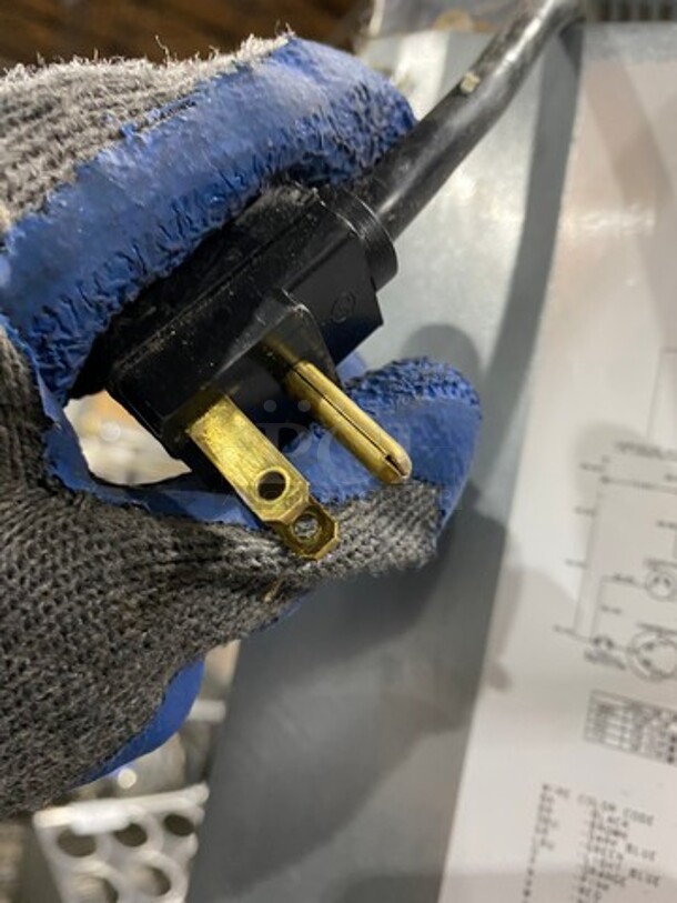 WOW! LATE MODEL! Hoshizaki Commercial 2 Door Reach In Cooler! Poly Coated Racks! All Stainless Steel! On Casters! WORKING WHEN REMOVED! Model: R2AFS SN: J50986D 115V 60HZ 1 Phase - Image 9 of 9