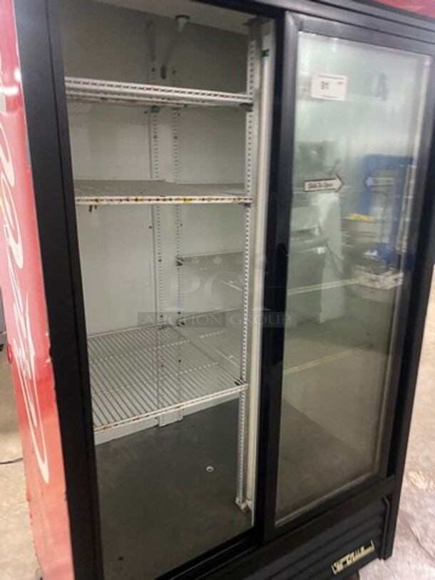 True Commercial 2 Door Reach In Refrigerator Merchandiser! With View Through Sliding Doors! With Poly Coated Racks! Model: GDM37 SN: 5136981 115V 60HZ 1 Phase - Image 5 of 9