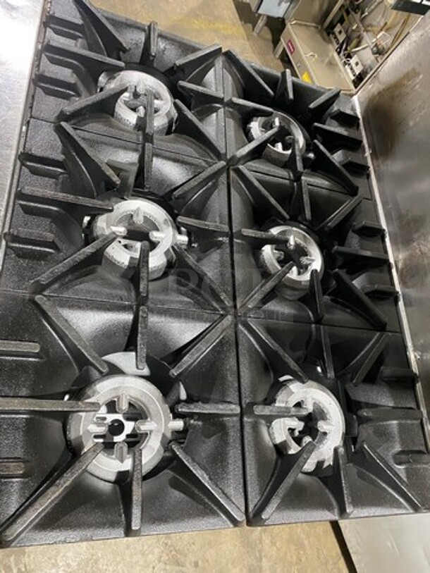 Sunfire Commercial Natural Gas Powered 6 Burner Stove! With Raised Back Splash And Salamander Shelf! With Oven Underneath! All Stainless Steel! On Casters! Working When Removed!  - Image 5 of 10