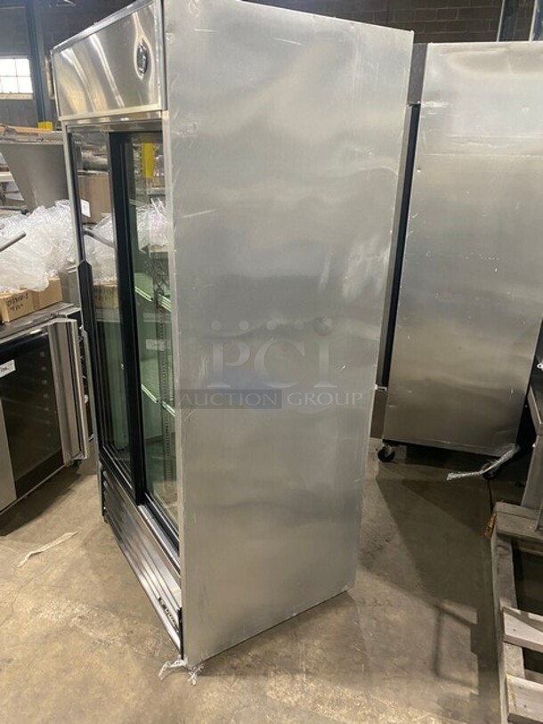 True Metal Commercial 2 Door Reach In Cooler Merchandiser w/ Poly Coated Racks! MODEL TSD33G SN:5050840 115V 1PH - Image 2 of 8