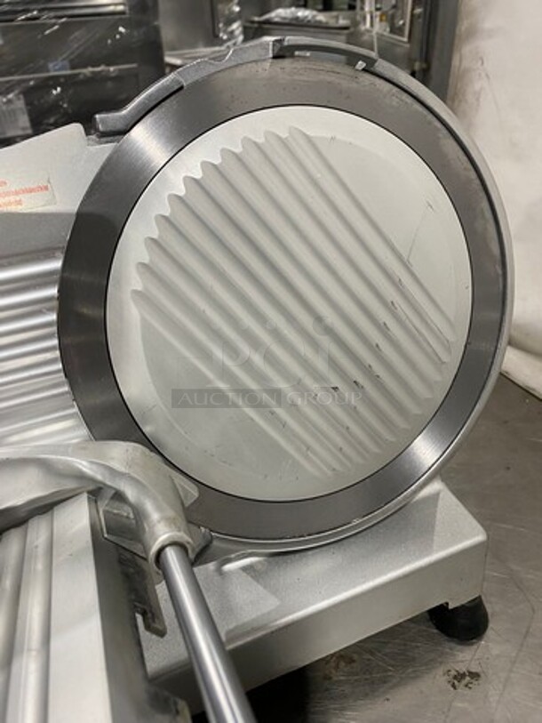 Commercial Countertop Semiautomatic Deli/ Meat Slicer! All Stainless Steel! Model: WEDB250B4 110V - Image 6 of 9