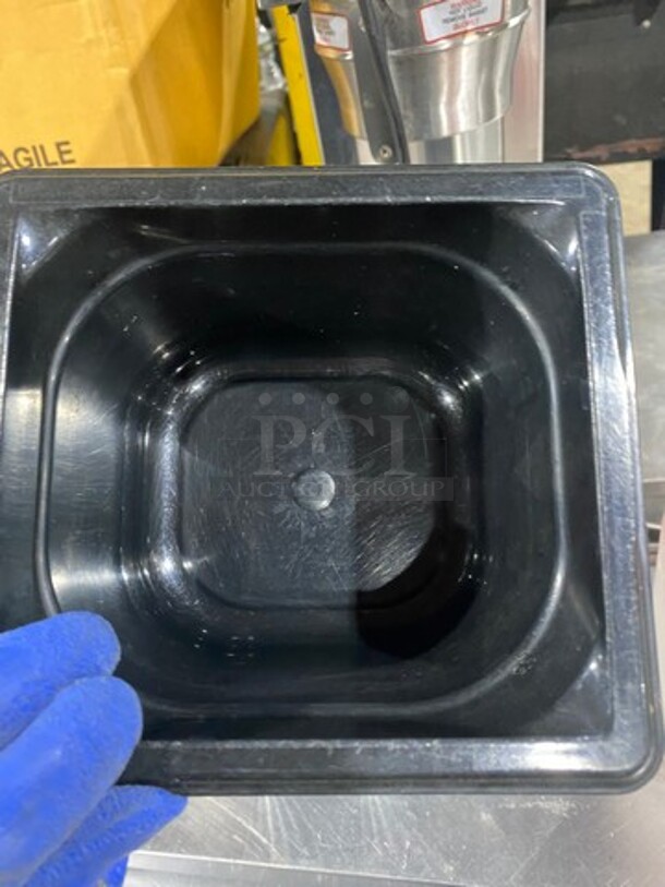 Vollrath Black Poly 1/6x4" Food Containers! 6x Your Bid! - Image 4 of 7