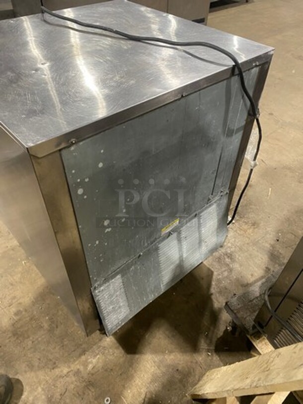 Beverage Air Commercial Single Door Undercounter Cooler! Stainless Steel! On Legs! Model: UCR27 115V 60HZ 1 Phase - Image 4 of 7
