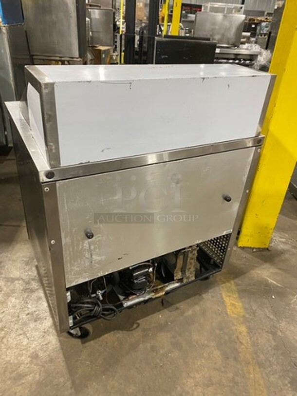 True Commercial Mega Top Refrigerated Sandwich Prep Table! With 2 Door Storage Space Underneath! All Stainless Steel! On Casters! Model: TSSU3608 SN: 5102103 115V 60HZ 1 Phase - Image 4 of 9