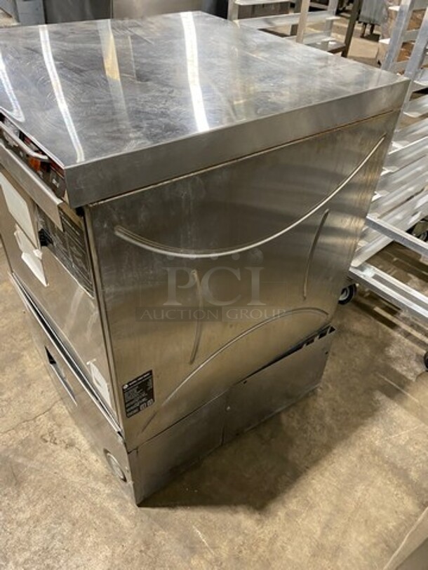 CMA Commercial Undercounter Dishwasher! All Stainless Steel! Model: CMA180UC 208V 60HZ 1 Phase - Image 3 of 8