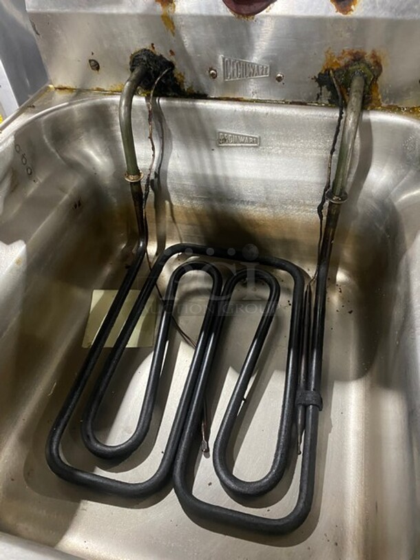 Cecilware Countertop Electric Powered Deep Fat Fryer! With Backsplash! All Stainless Steel! SN: N418971 - Image 8 of 9