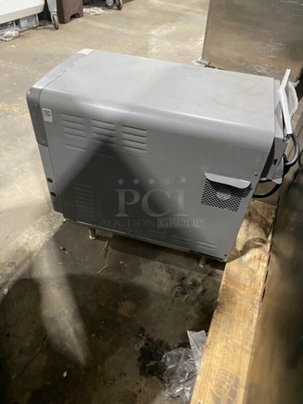 LATE MODEL! 2017 Turbo Chef Commercial Countertop Rapid Cook Oven! On Small Legs! Model: NGO SN: NGOD31108 208/240V 60HZ 1 Phase - Image 3 of 7