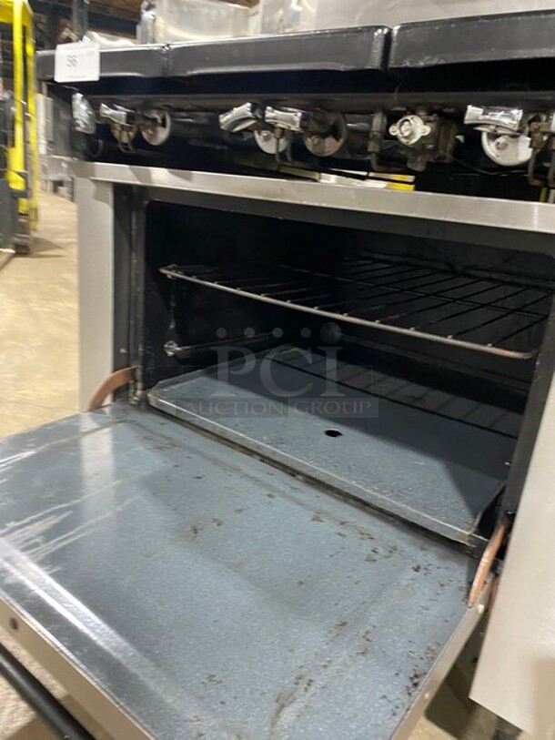 Southbend Stainless Steel Commercial Gas Powered 6 Burner Stove! With Raised Back Splash And Salamander! With Oven Underneath! On Legs!   - Image 8 of 10
