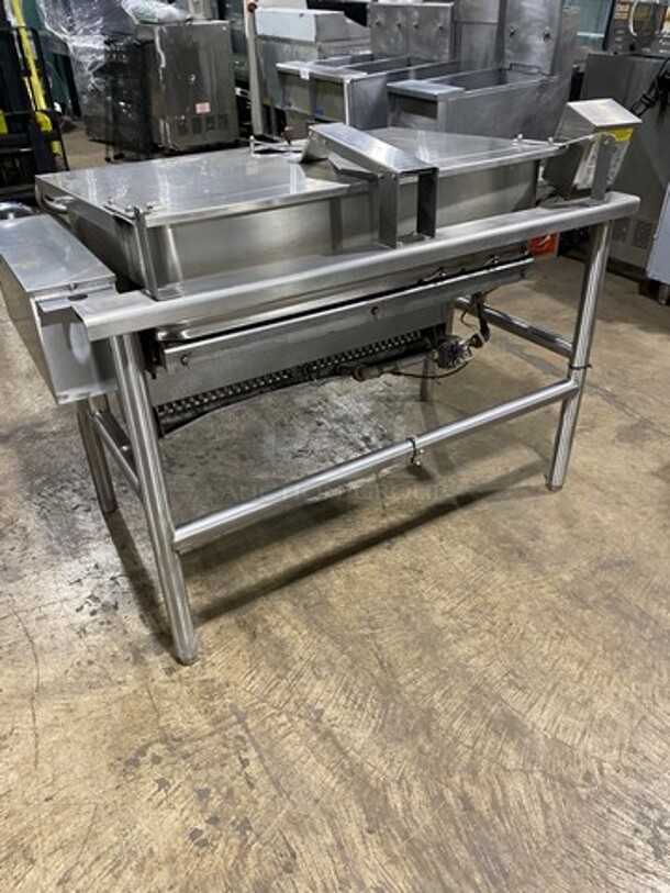 Groen Commercial Natural Gas Powered Skillet/Braising Pan! All Stainless Steel! On Legs! Model: HFP14 SN: 7717HCF - Image 3 of 9