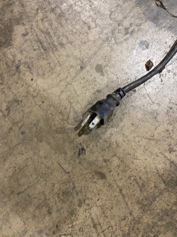 Orangin Commercial Countertop Automatic Commercial Orange/ Citrus Juicer! Stainless Steel Body! Model: ORANGIN SN: 203024 115V 60HZ 1 Phase - Image 9 of 9