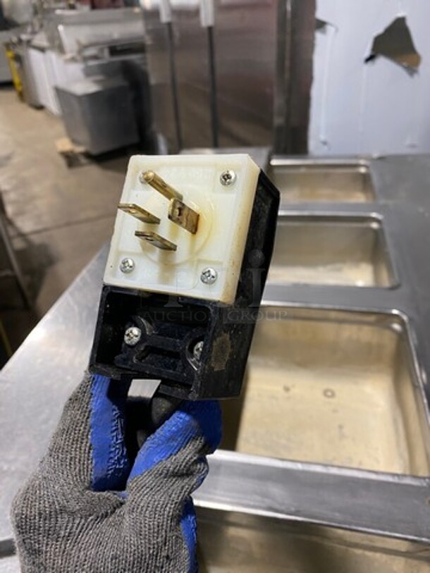 Randell Commercial Electric Powered 4 Well Steam Table! With Storage Space Underneath! All Stainless Steel! On Casters! WORKING WHEN REMOVED! Model: 3614 SN: J12574211 208V 60HZ 3 Phase - Image 9 of 11