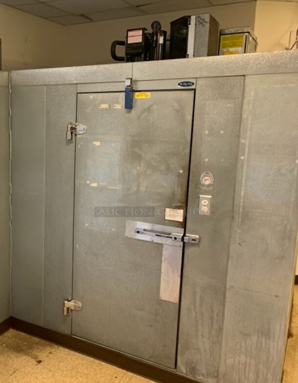 Norlake 6'x6'x6' SELF CONTAINED Walk In Freezer Box w/ Floor, Norlake Model CPF175DC-A Compressor and Copeland Model RS80C2E-CAV-101 Condenser. 208/230 Volts, 1 Phase. Gallery Picture Is Unit Before Disassembly