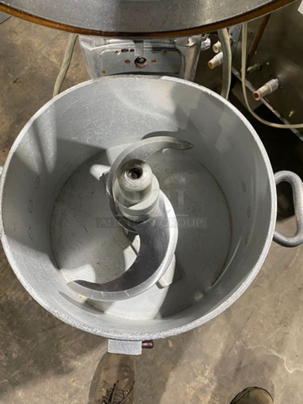 Commercial Heavy Duty VCM Vertical Cutter/Mixer/Mincer! All Stainless Steel! 220V - Image 4 of 8