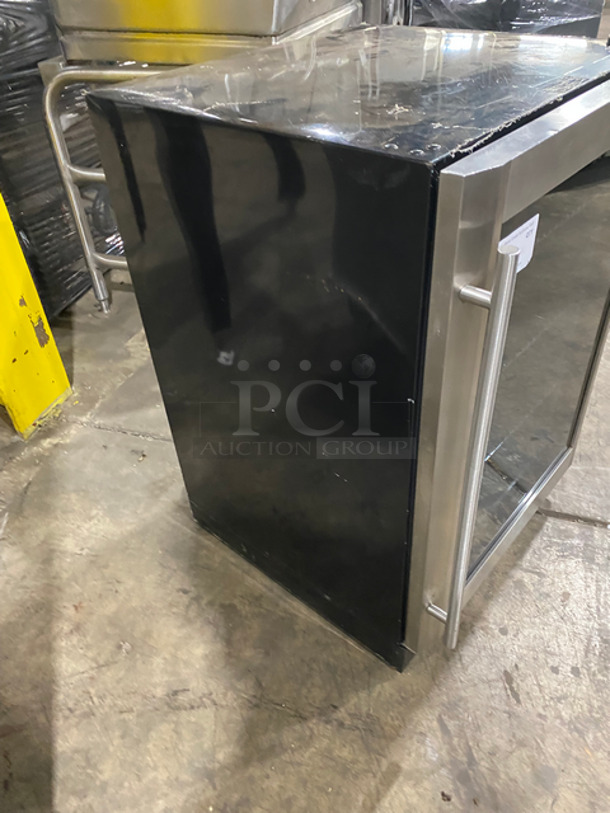 Magic Chef Commercial Refrigerated Countertop Single Door Mini Display Case Merchandiser! With View Through Door! With Metal Racks! All Stainless Steel! Model: HMBC58ST SN: THD1801HMBC58ST00445 115V - Image 3 of 8