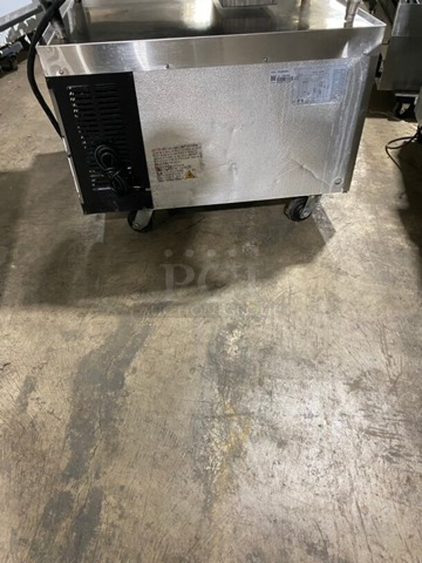 Avantco Commercial Refrigerated 2 Drawer Chef Base! All Stainless Steel! On Casters! Model: 178CBE36HC SN: 6188260121100707 115V - Image 4 of 9