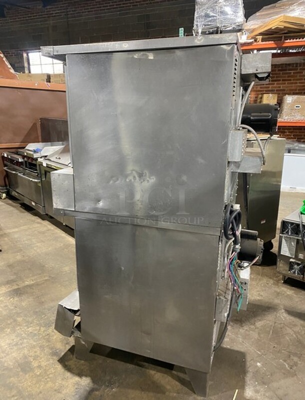 Sunfire Commercial Natural Gas Powered Double Deck Convection Oven! With View Through Doors! Metal Oven Racks! All Stainless Steel! 2x Your Bid Makes One Unit! MODEL ICOE10M SN:1102230000951 208V 3PH - Image 2 of 10