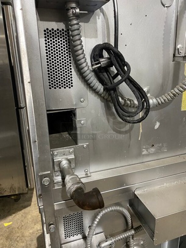 Blodgett Commercial Natural Gas Powered Double Deck Convection Oven! With View Through Doors! Metal Oven Racks! All Stainless Steel! On Casters! 2x Your Bid Makes One Unit! - Image 10 of 10
