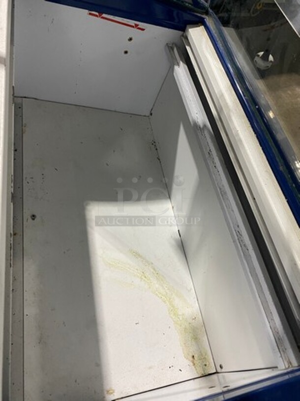 ISA Commercial Refrigerated Gelato Display Case Merchandiser! With Curved Front Glass! On Casters! Model: SAMOAUL4 SN: 3110430711 110/115V - Image 6 of 8